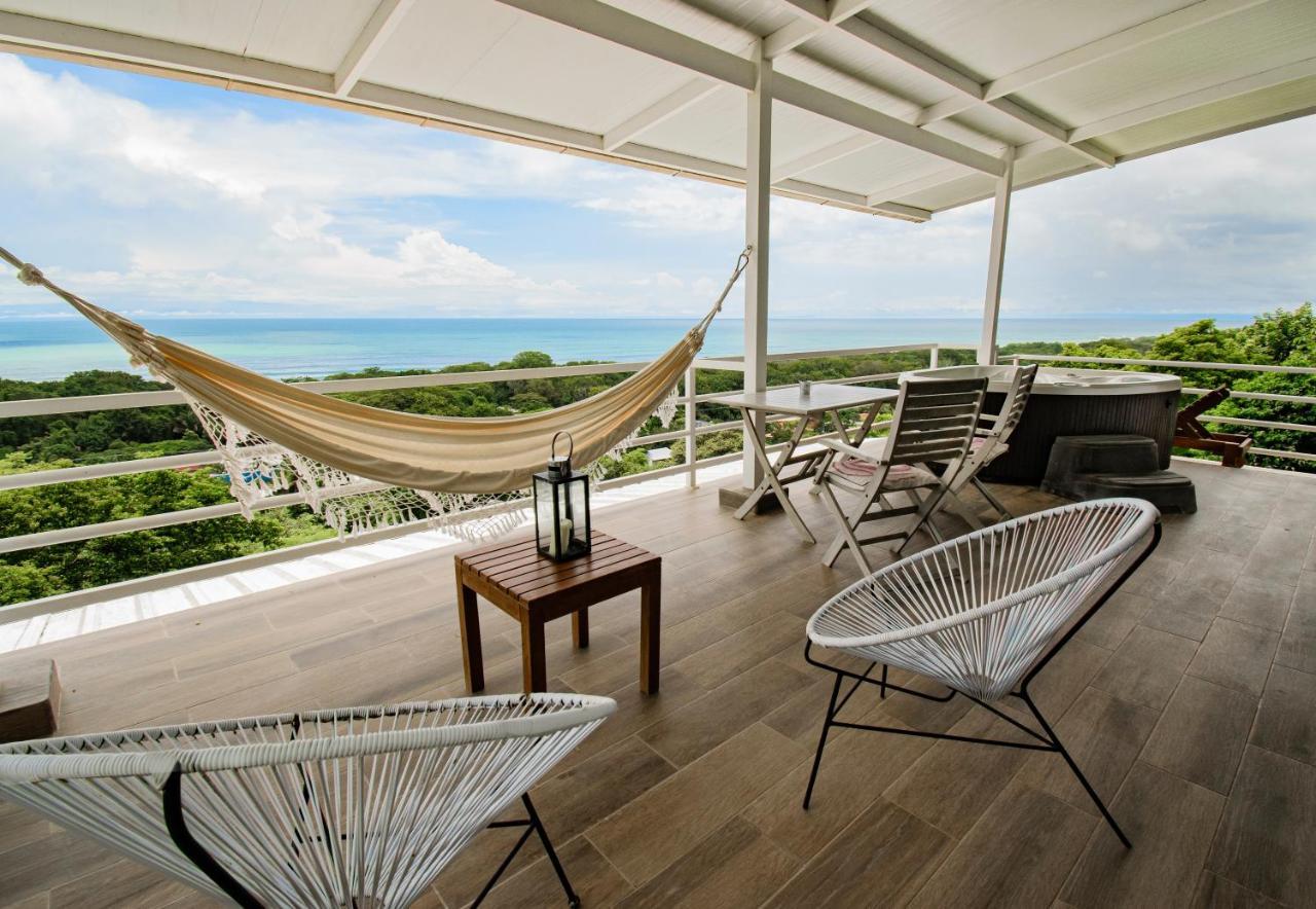 Funky Monkey Lodge Playa Santa Teresa  ภายนอก รูปภาพ