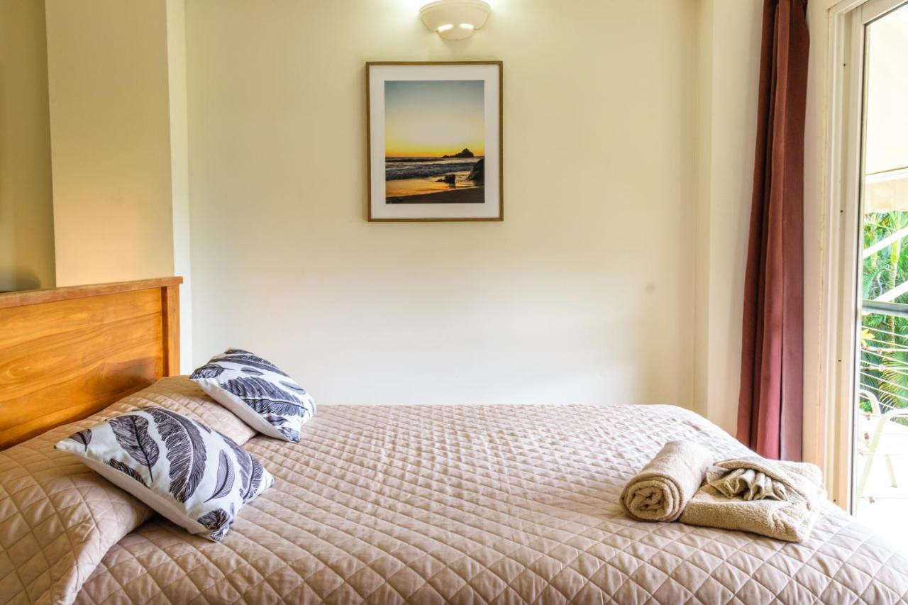 Funky Monkey Lodge Playa Santa Teresa  ภายนอก รูปภาพ