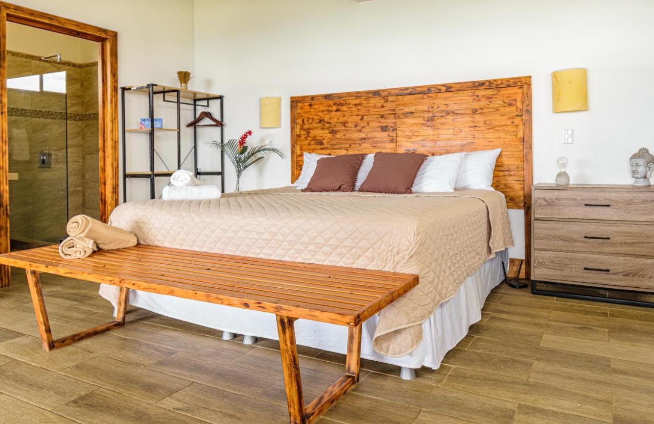 Funky Monkey Lodge Playa Santa Teresa  ภายนอก รูปภาพ