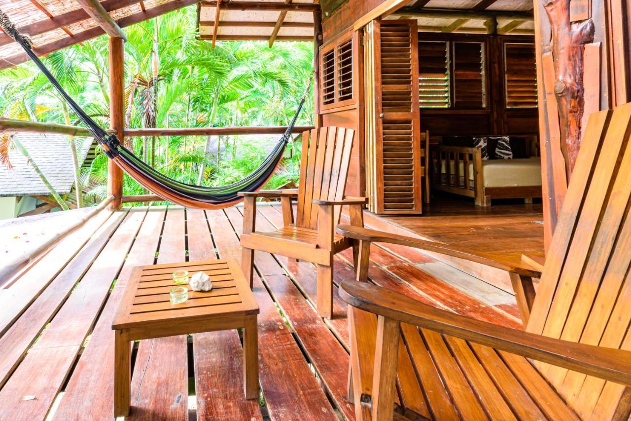 Funky Monkey Lodge Playa Santa Teresa  ภายนอก รูปภาพ