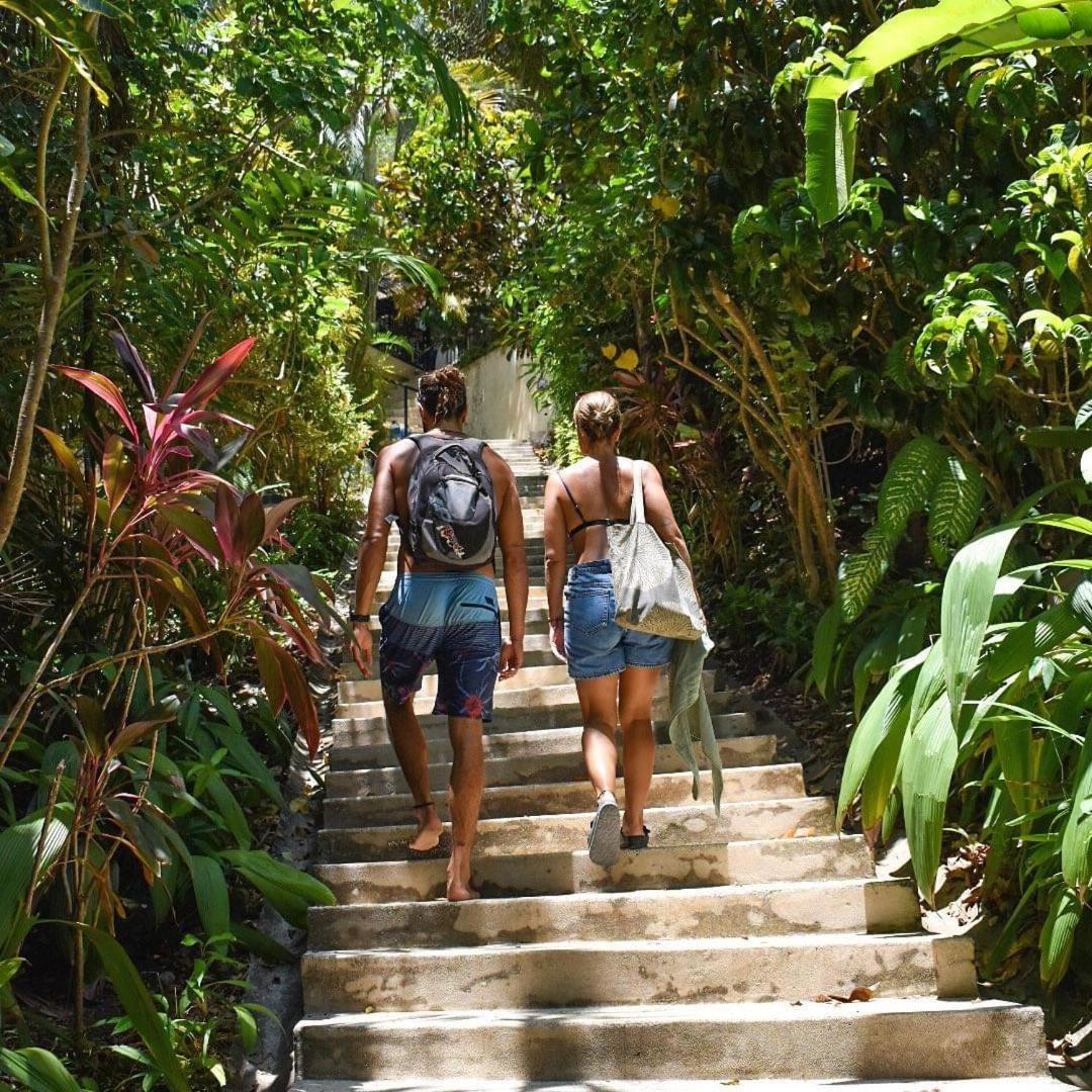 Funky Monkey Lodge Playa Santa Teresa  ภายนอก รูปภาพ