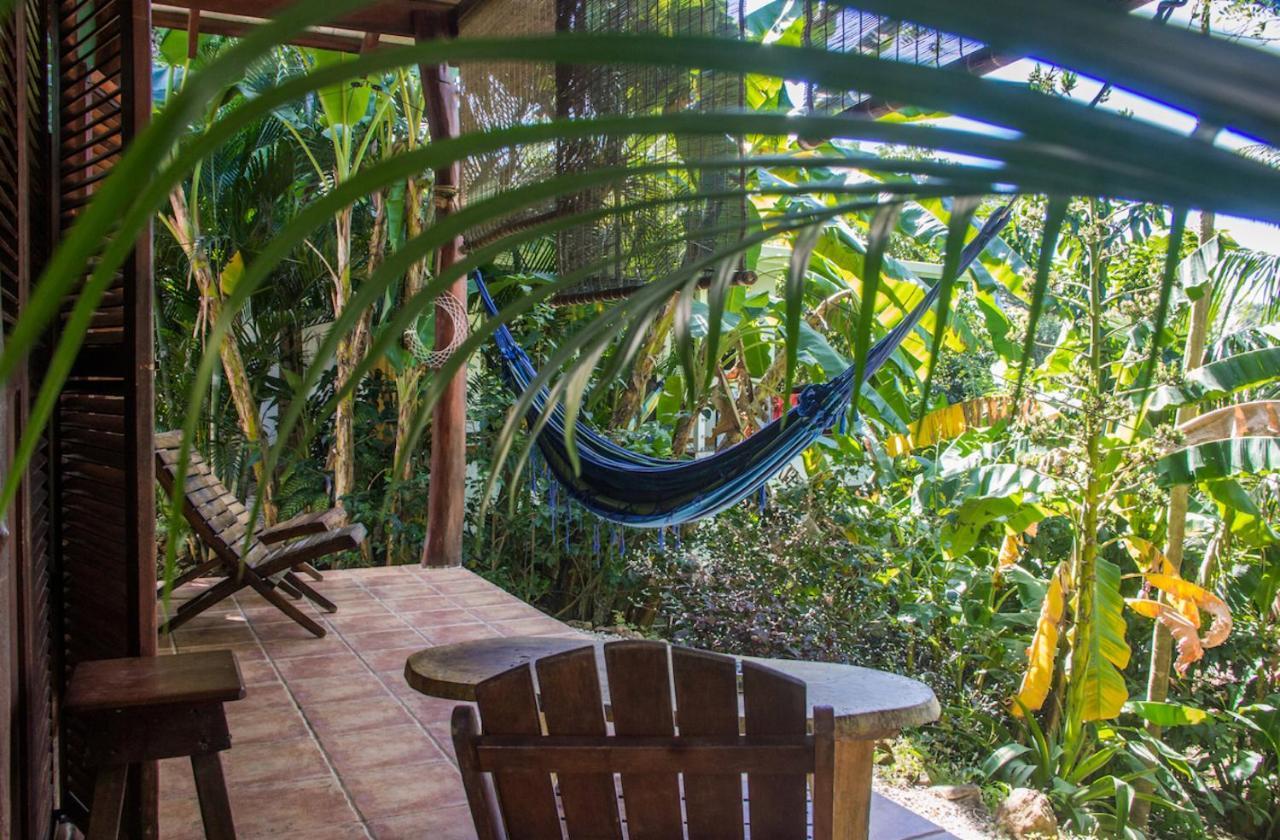 Funky Monkey Lodge Playa Santa Teresa  ภายนอก รูปภาพ